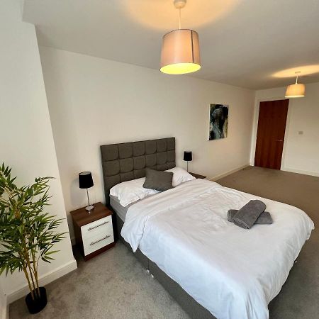 Liverpool Waterfront Apartment ภายนอก รูปภาพ